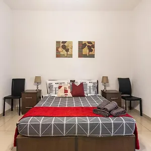 Apartament Superbly Located Cosy 2-bedroom